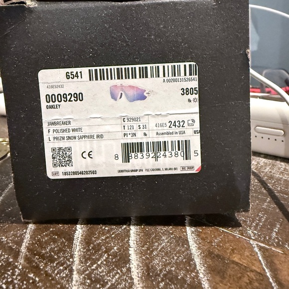 Oakley Jawbreaker Glasses Polished White with Prizm Snow Sapphire Iridium Lenses - Picture 9 of 10